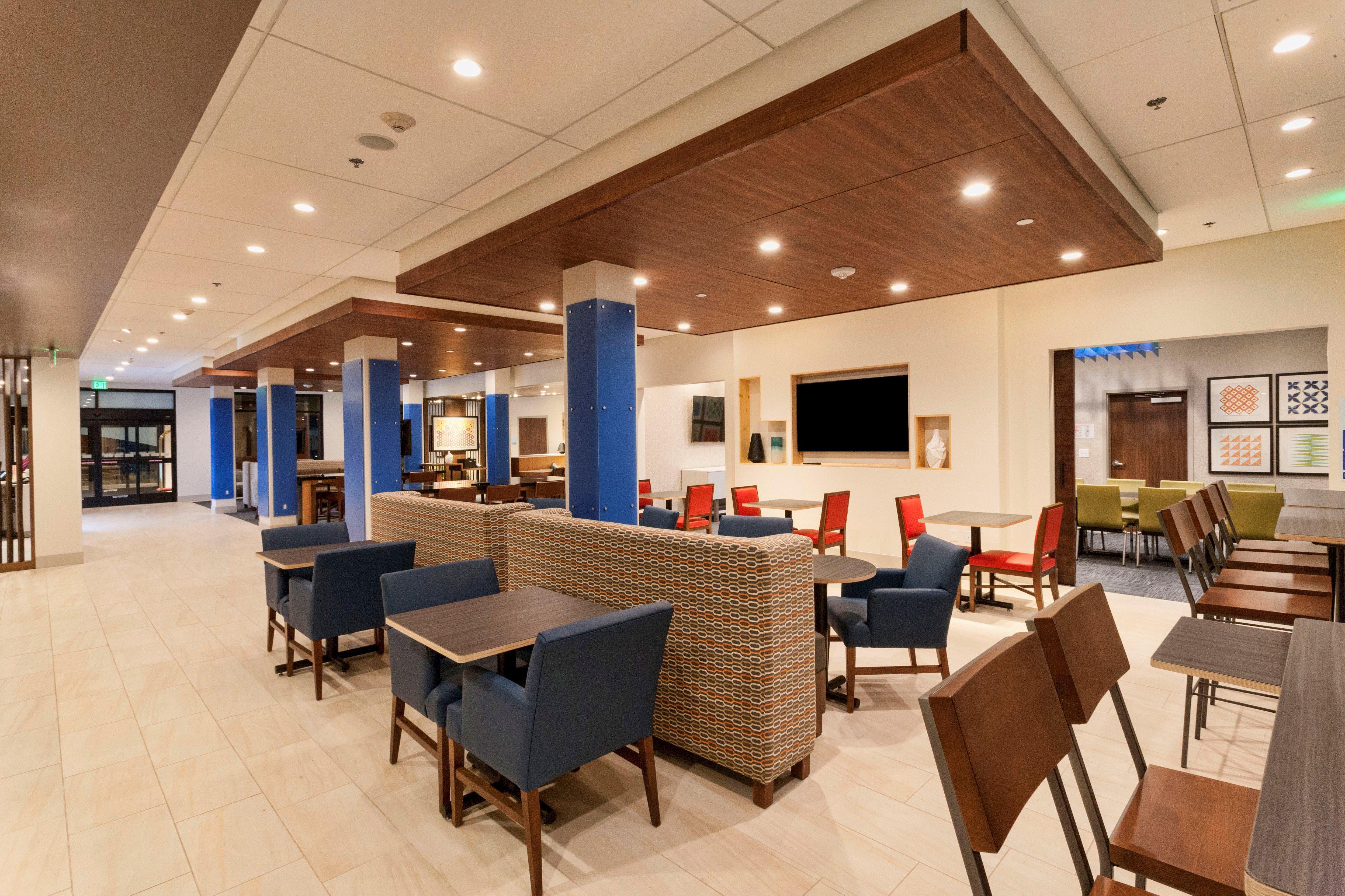 Holiday Inn Express & Suites - Dodge City By Ihg Extérieur photo