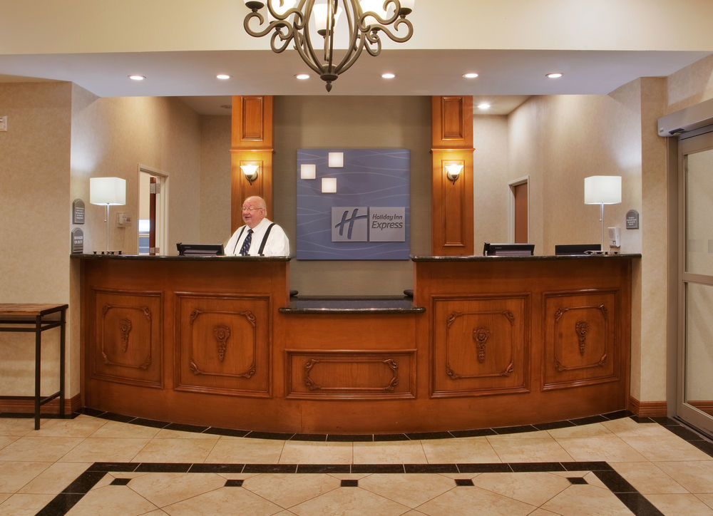 Holiday Inn Express & Suites - Dodge City By Ihg Extérieur photo
