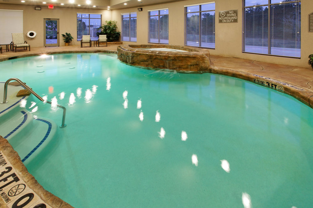 Holiday Inn Express & Suites - Dodge City By Ihg Extérieur photo