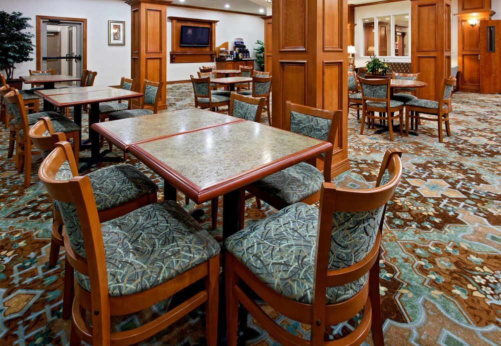Holiday Inn Express & Suites - Dodge City By Ihg Extérieur photo